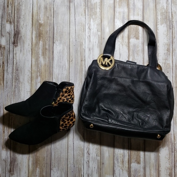 Michael Kors Handbags - Michael Kors Large Fulton East West Shoulder Bag.